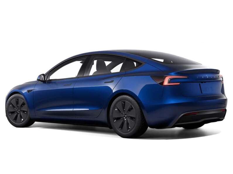 
								Tesla Model 3 full									