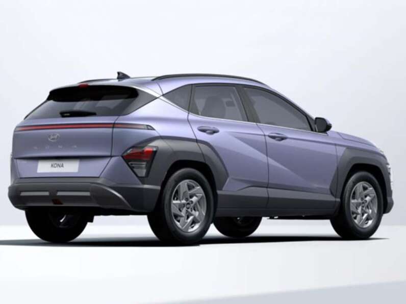 
								Hyundai KONA full									